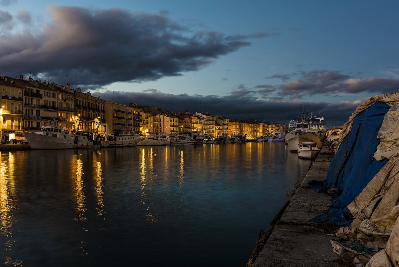 Le Canal Royal à Sète, ville natale de Georges Brassens